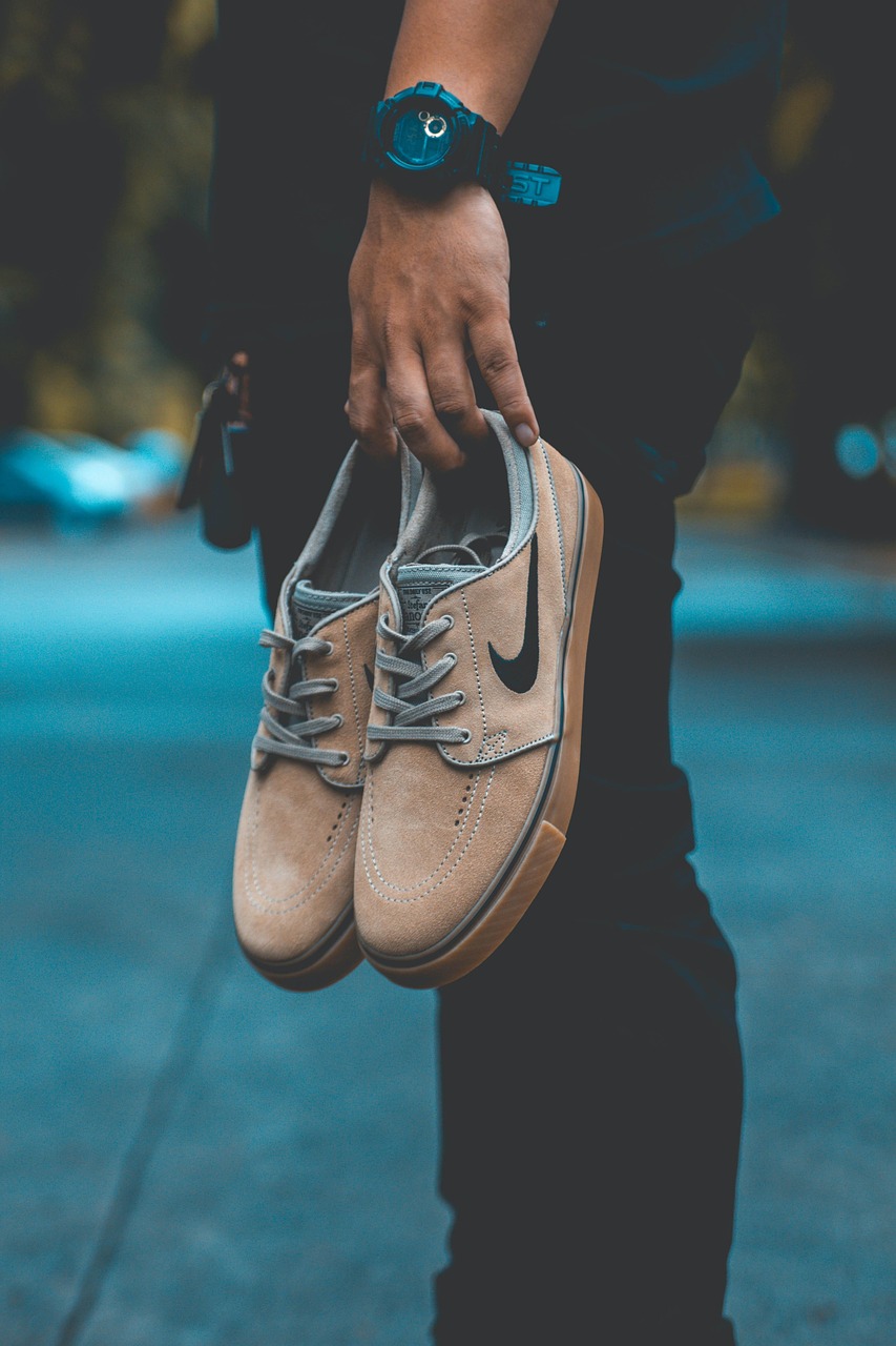 entdecken sie die neuesten fashion-trends, die stil und eleganz vereinen. bleiben sie informiert über die aktuellen modetrends, die die laufstege erobern und ihr outfit auf das nächste level heben.
